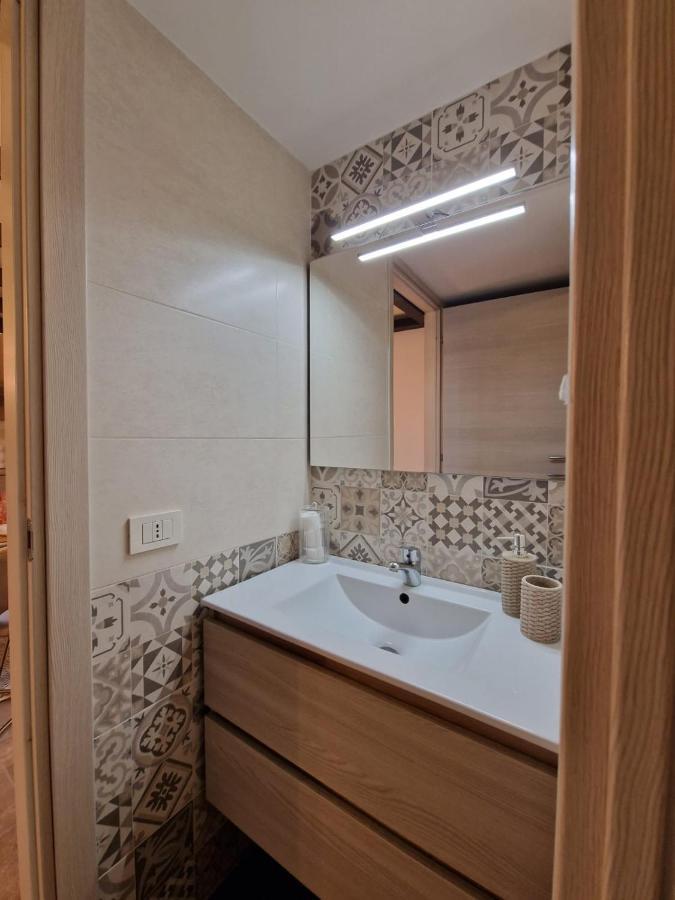 Regina Milano In Porta Romana 2 - Sky Tv, Wifi E Breakfast Box公寓 外观 照片