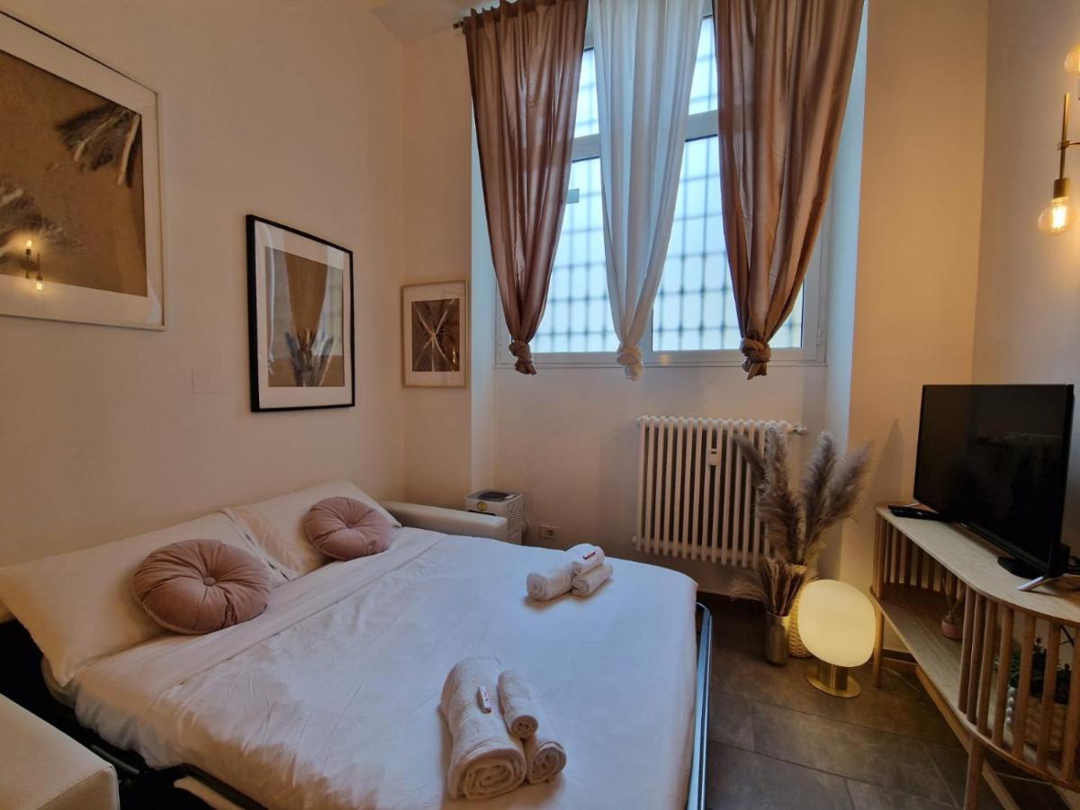 Regina Milano In Porta Romana 2 - Sky Tv, Wifi E Breakfast Box公寓 外观 照片