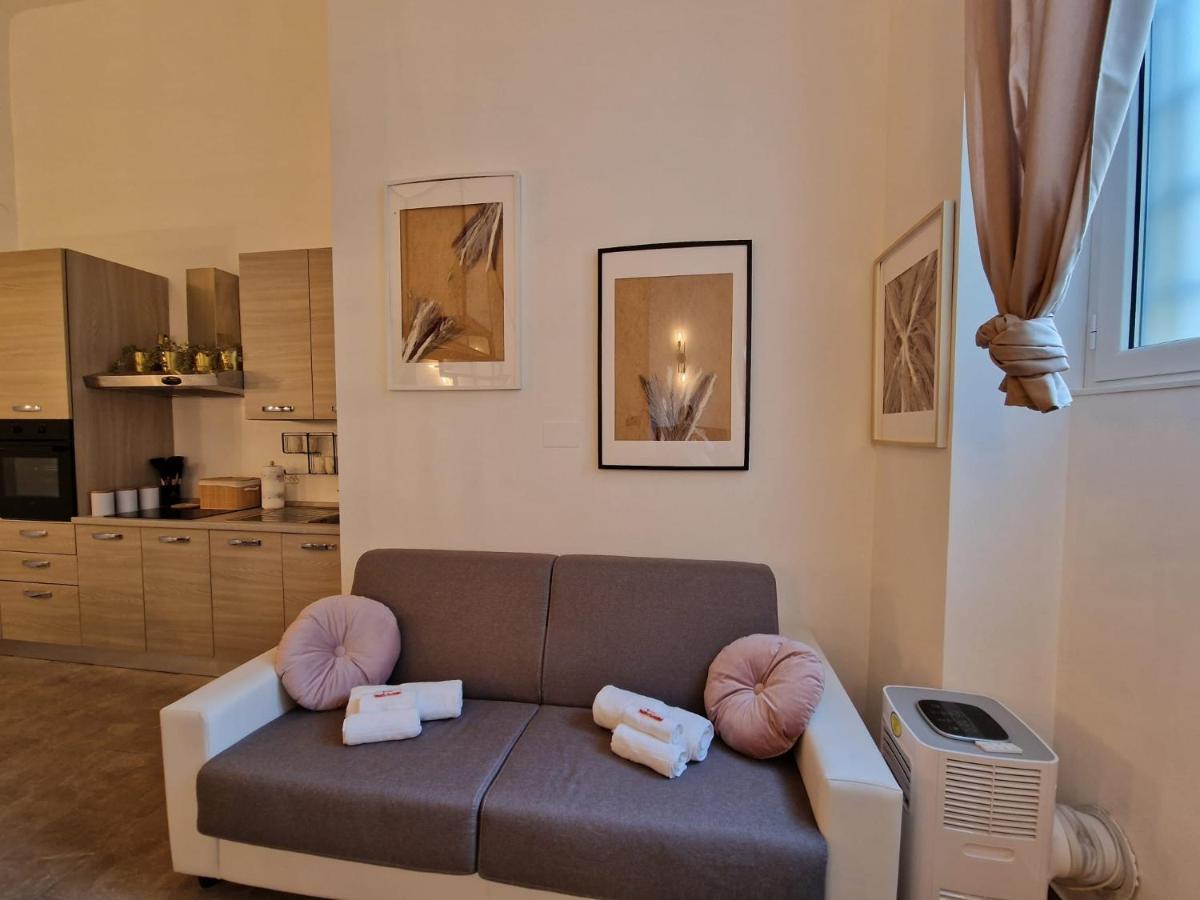 Regina Milano In Porta Romana 2 - Sky Tv, Wifi E Breakfast Box公寓 外观 照片